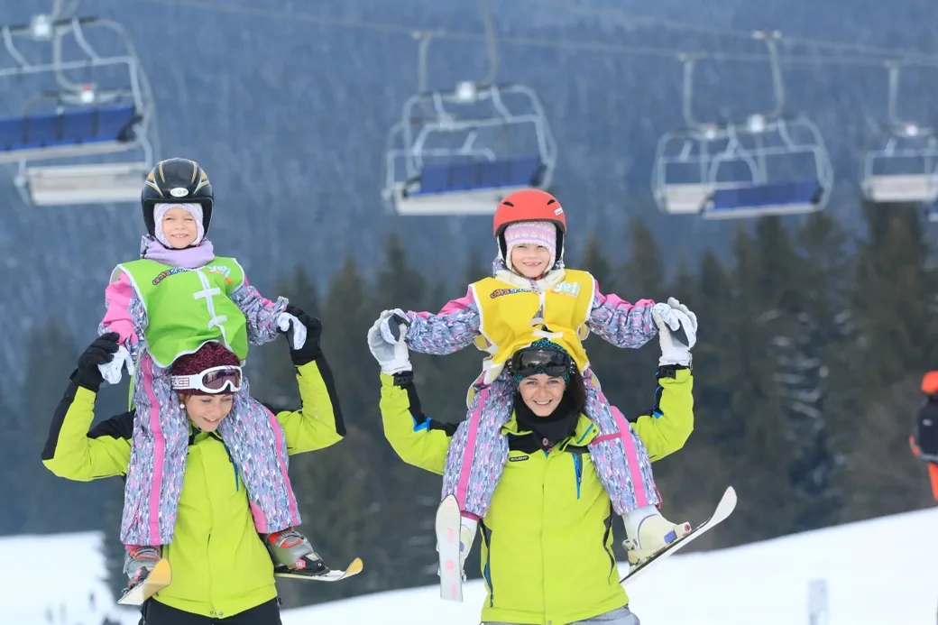 Spoznajte Oravu v zime, lyžiarov láka rodinné stredisko  SKI Oravská Lesná