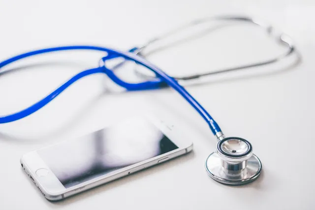 Telemedicína šetrí čas aj peniaze. Na Slovensku sa využíva minimálne